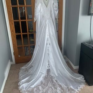 Wedding dress size 18, and veil